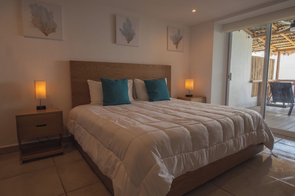 Deluxe Apartment, 3 Bedrooms, Sea View