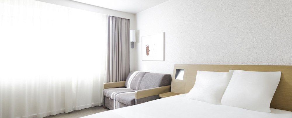 Superior Room, 1 Queen Bed with Sofa bed photo 2