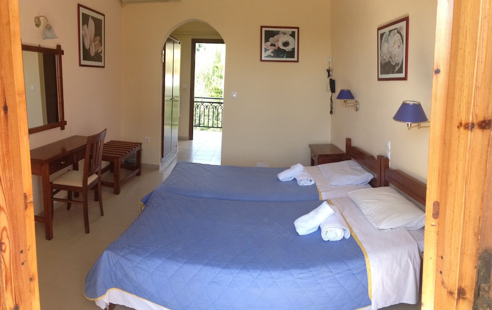 Standard Room photo 3
