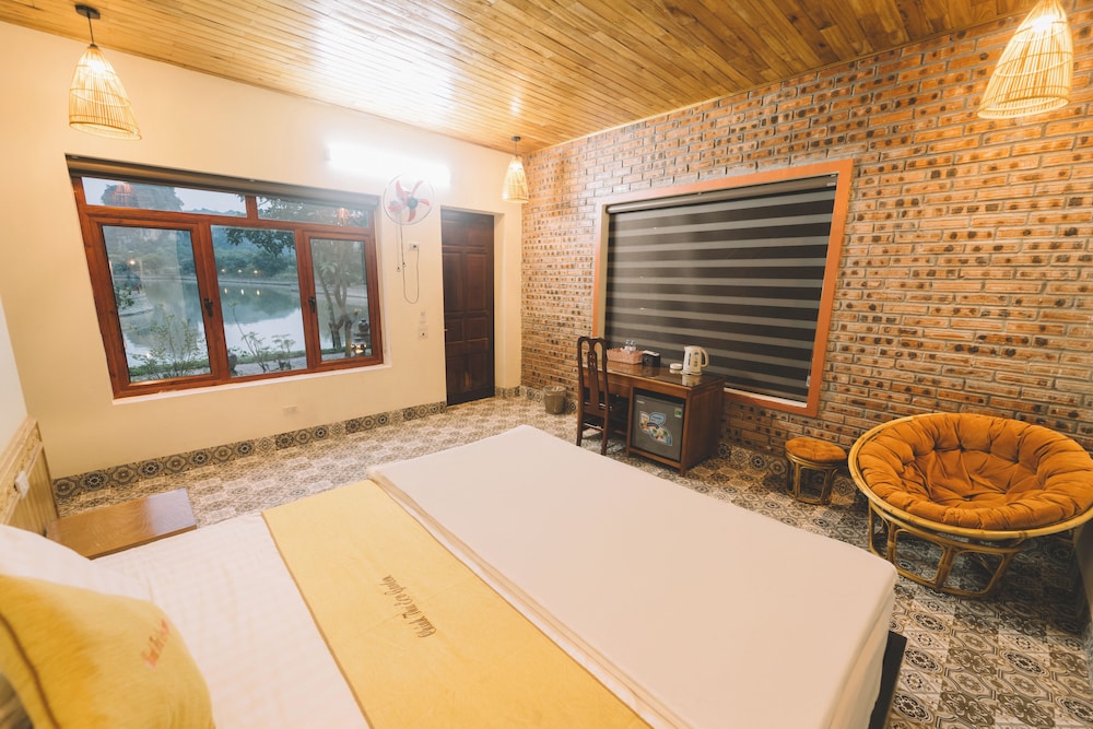 Deluxe Double Room, Patio, Lake View photo 2