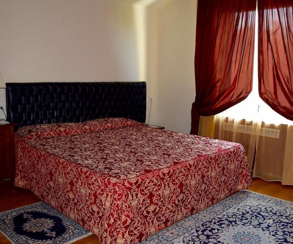 Double or Twin Room, Hill View photo 1