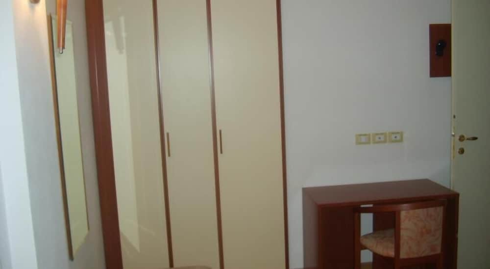 Apartment, 1 Bedroom, Kitchenette (4 people) photo 2