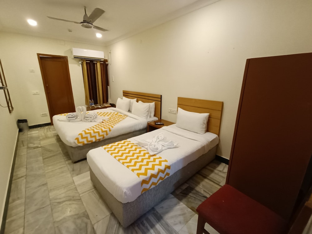 Deluxe Triple Room - Photo 8