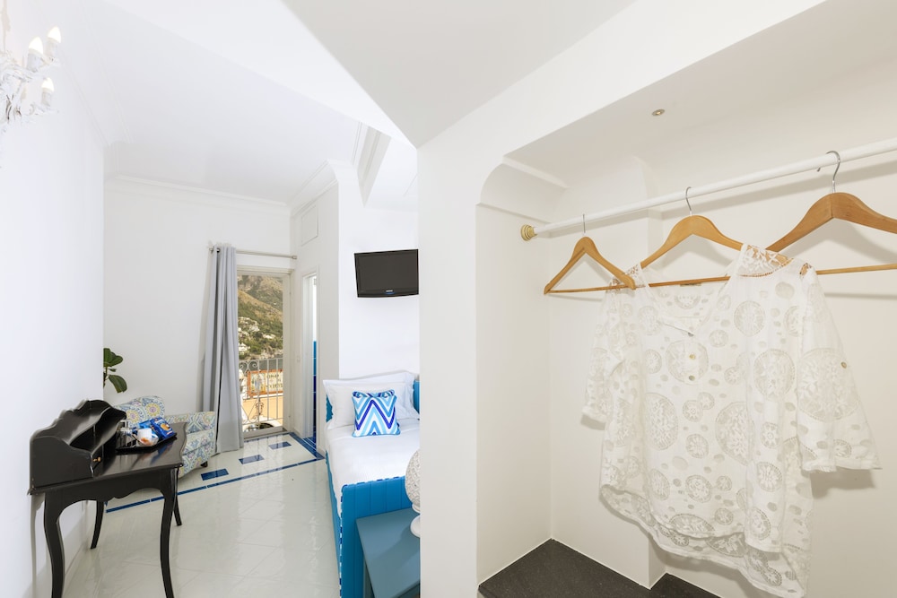 Standard single room (no view) photo 3