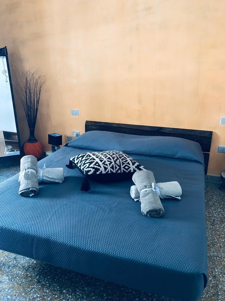 Family Studio Suite (4 Adults)