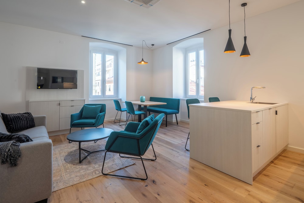 Deluxe Studio, City View