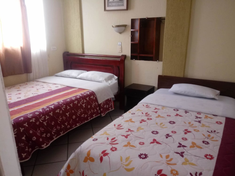 Triple Room, Multiple Beds photo 2