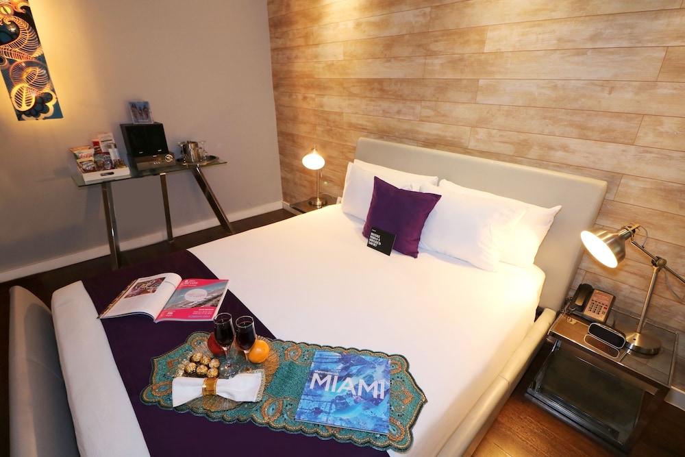 Standard Queen Room - Photo 2