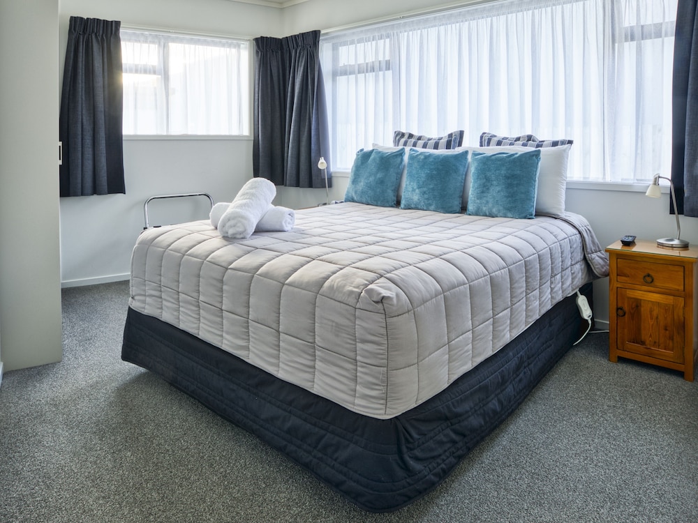 Deluxe Apartment, 2 Bedrooms, Lake View