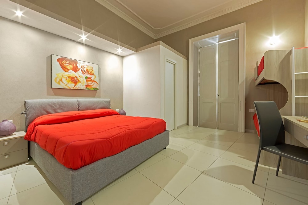 Quadruple Room, Balcony, City View (Porta Nolana)