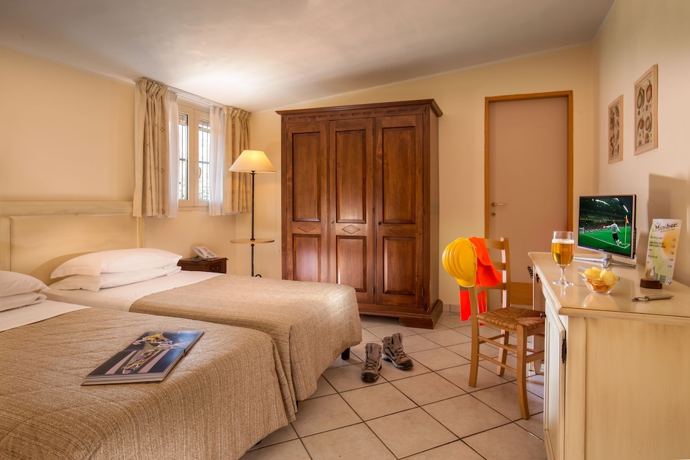 Basic Double or Twin Room photo 1