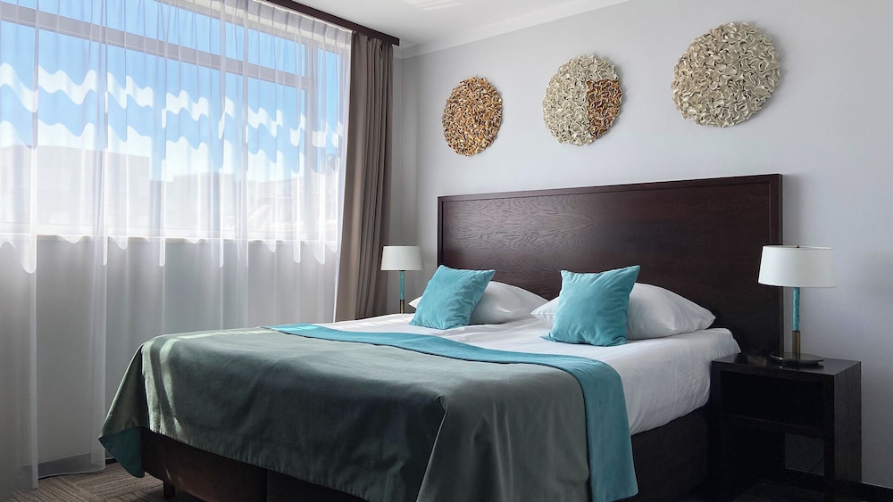 Classic Double Room (Disability Access) - Photo 4