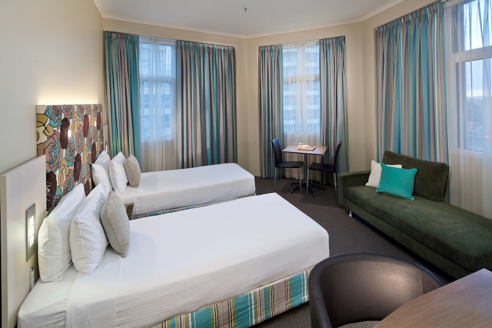Superior Room, 1 King Bed, Non Smoking, Park View