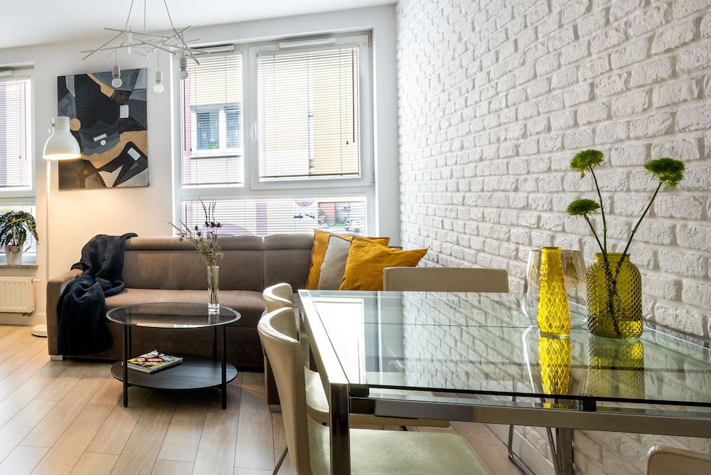 Apartment photo 2