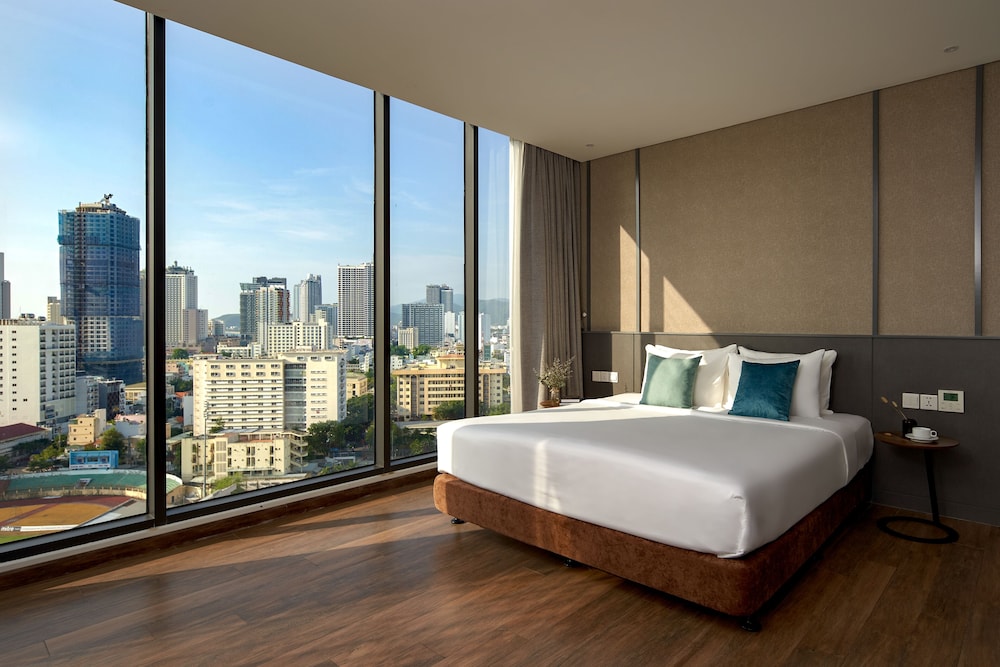 Premier Double Room, Sea View - Photo 6