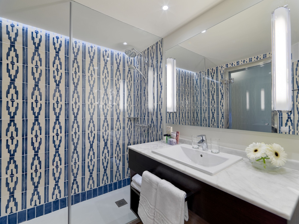 Double Room (Privilege) - Photo 10