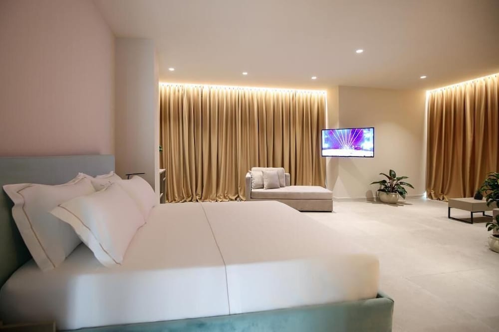 Superior Suite with Sea View photo 3