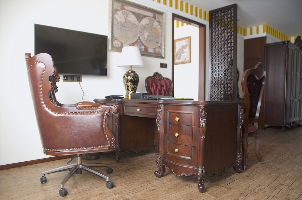 Presidential Suite photo 2