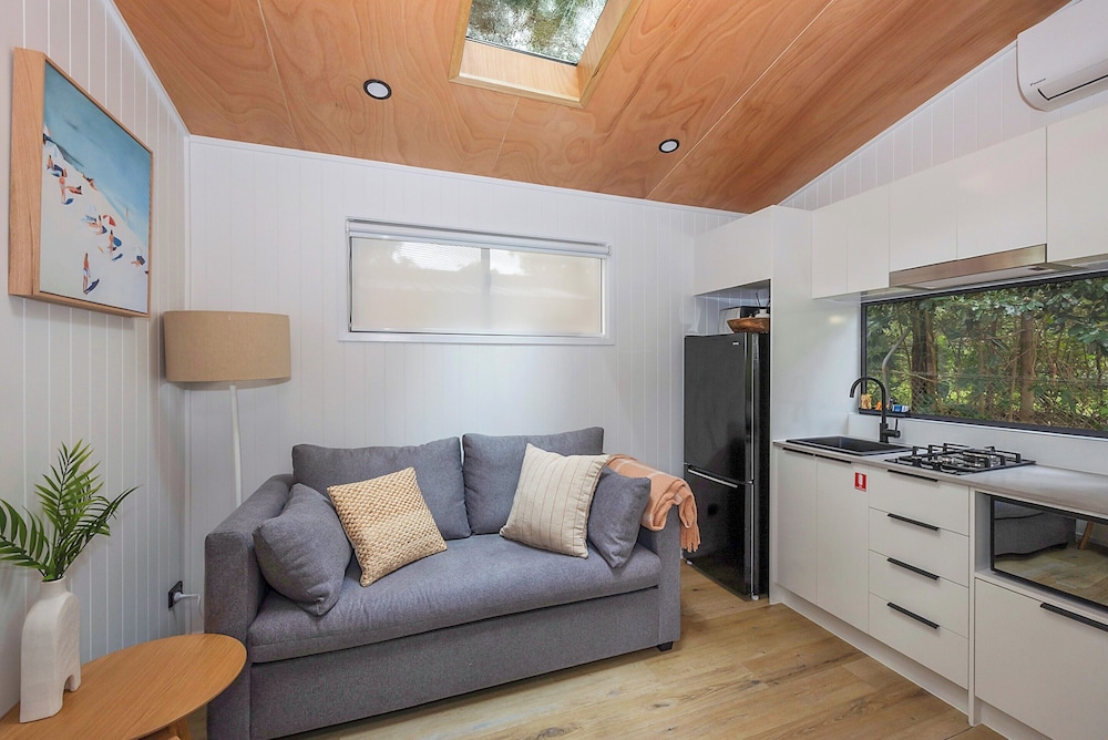 Premium Tiny Home - Sleeps 2 photo 3