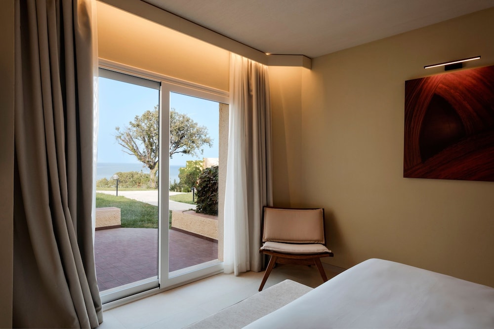 Suite, 1 Bedroom - Photo 8