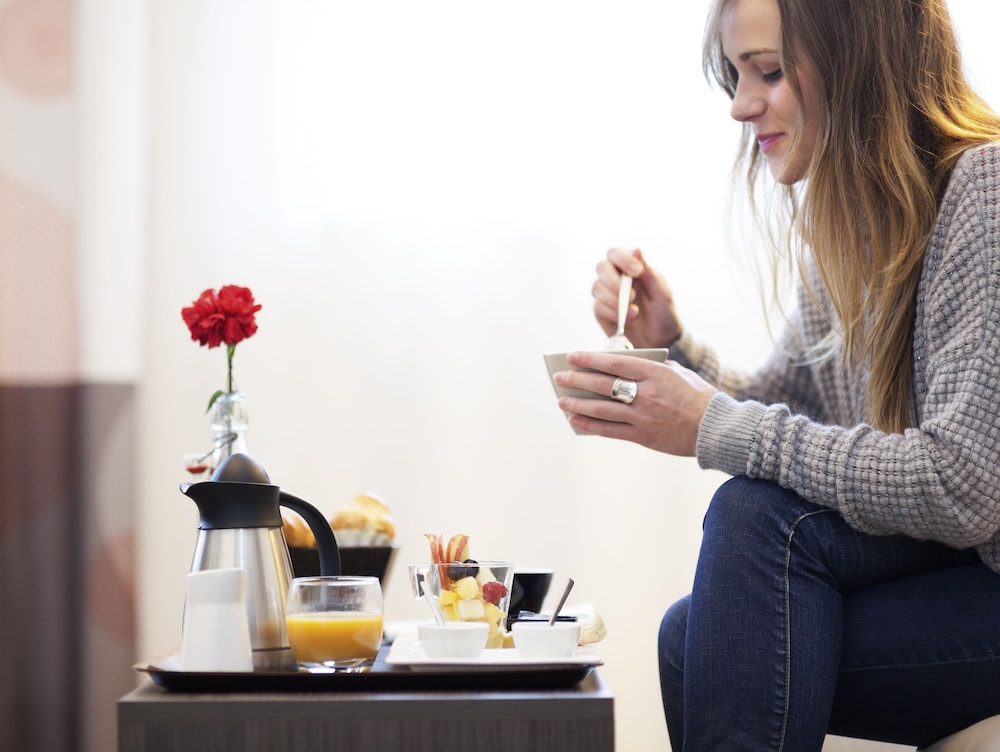 Standard Room, 1 King Bed - Photo 4