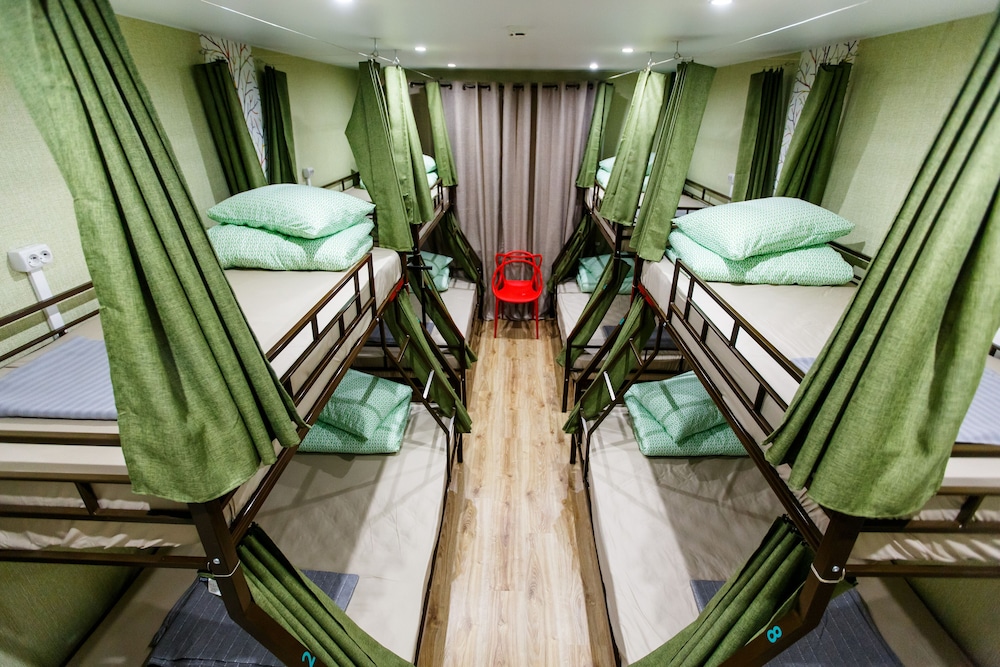 Shared Dormitory, Men only (8 beds, Upper bed) photo 2