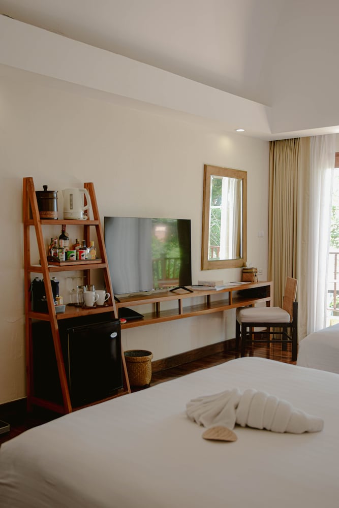 Deluxe Room - Photo 3