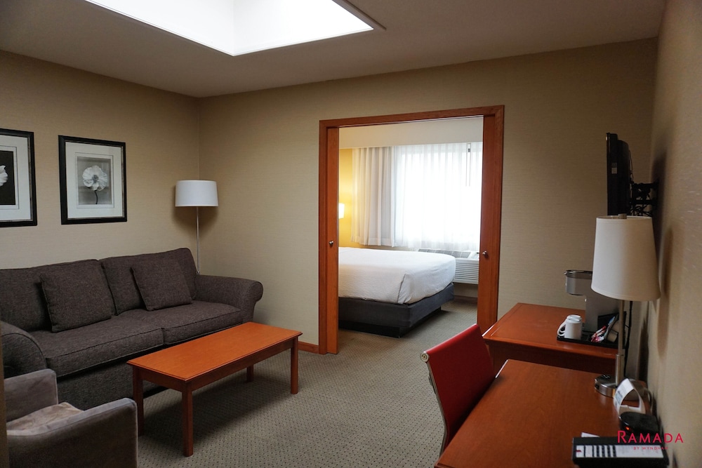 Suite, 1 Bedroom, Non Smoking - Photo 1