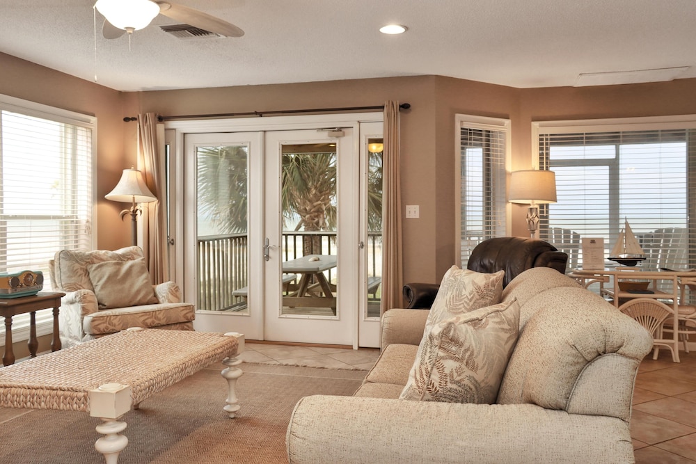 House, Multiple Beds (Sea Gem 2) photo 3