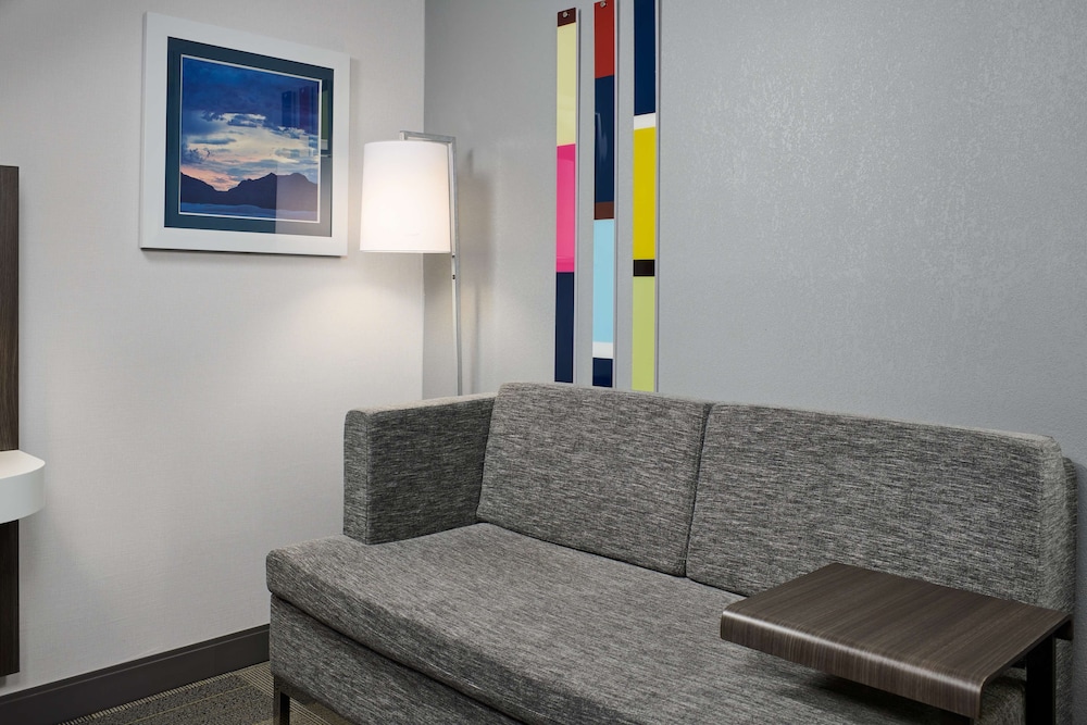Room - Photo 1