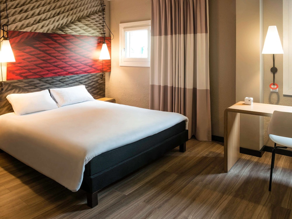 Standard Room, 1 Double Bed - Photo 4
