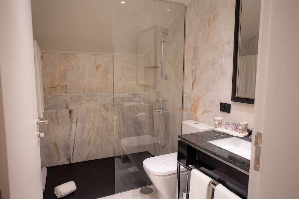 Solar Premium Tower Suite - Photo 2
