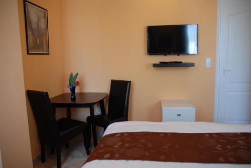 Large Double Room photo 1