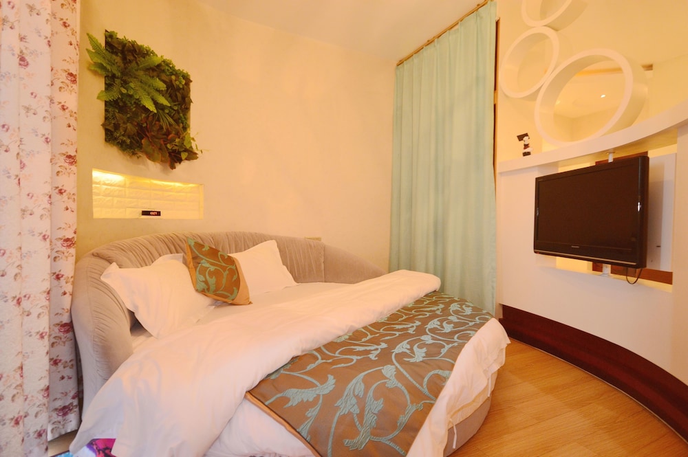 Comfort Suite photo 3