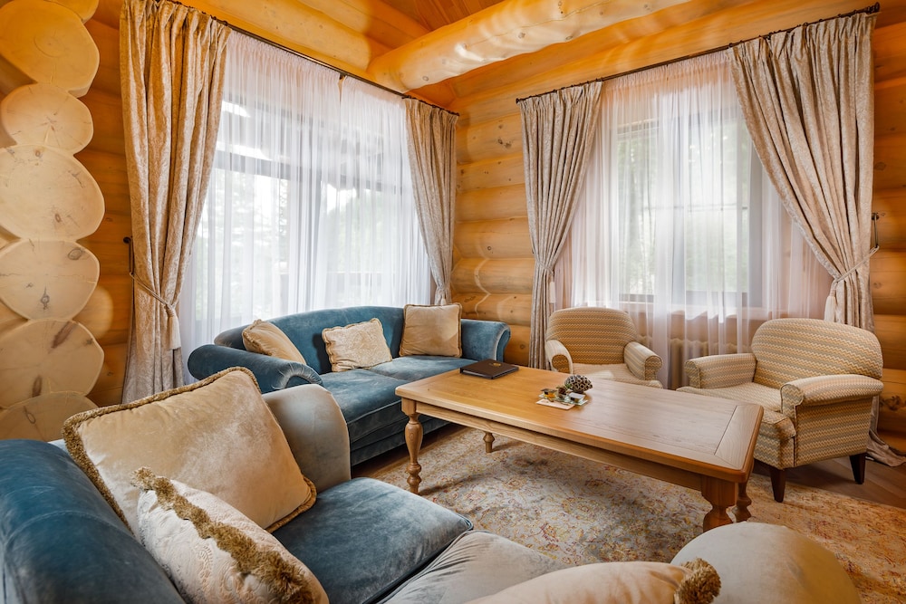 Presidential Chalet photo 2
