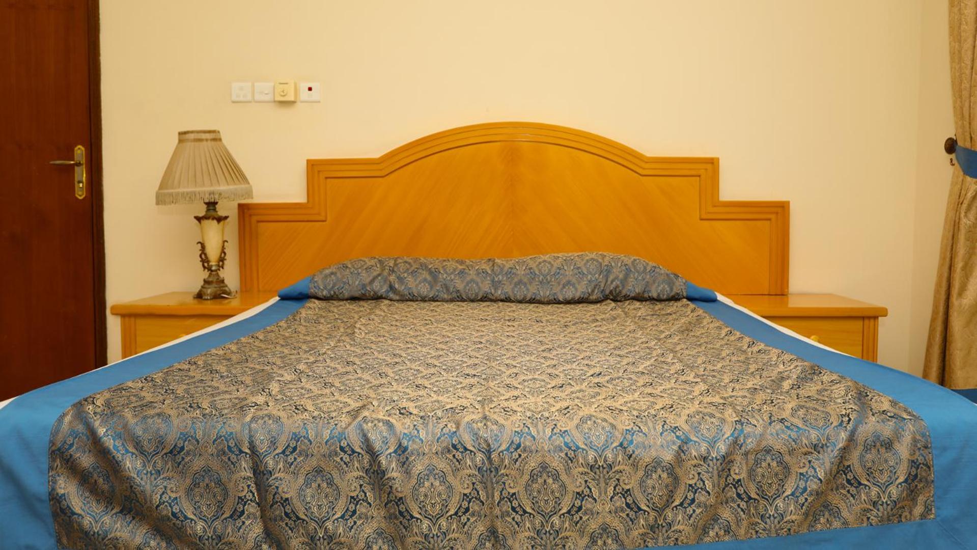 Studio Apartment photo 3