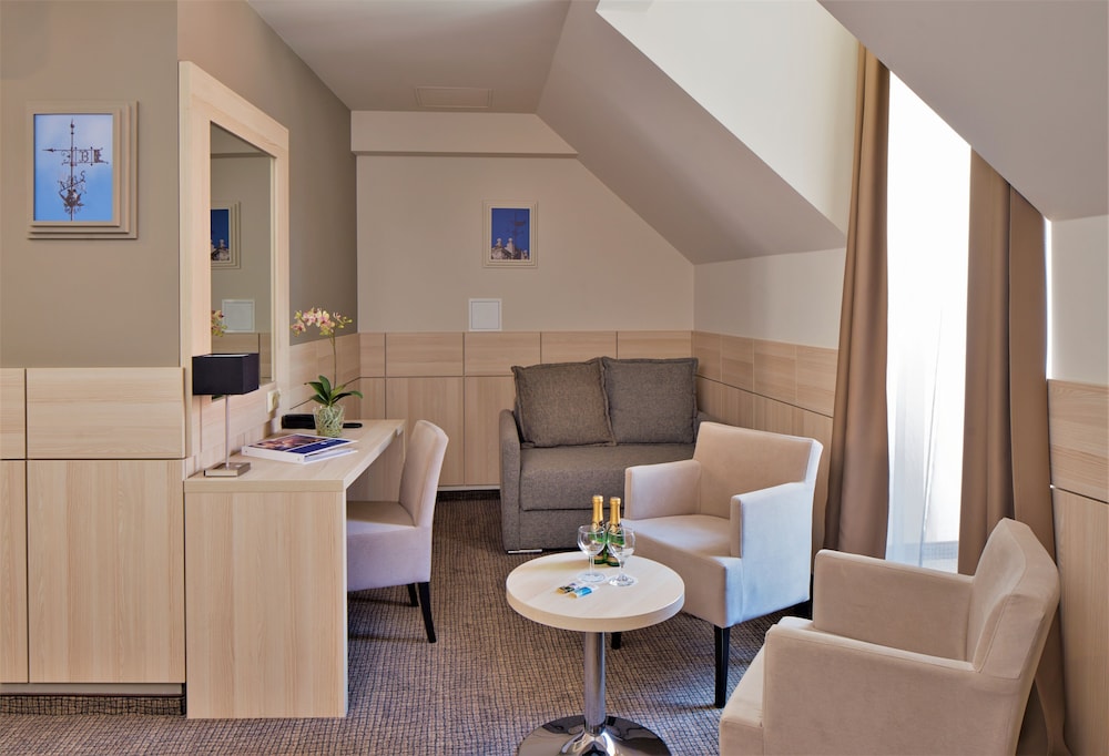 Suite room photo 3