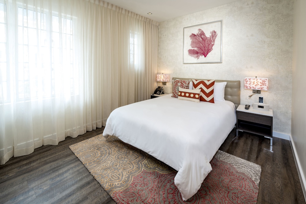 Premium Studio, 1 Queen Bed - Photo 6