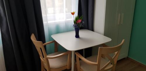 Triple Room with Bathroom photo 2