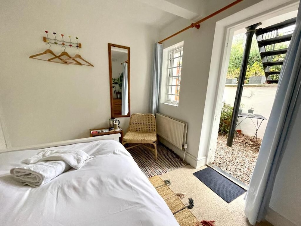 Classic Single Room, Patio, Garden View photo 1