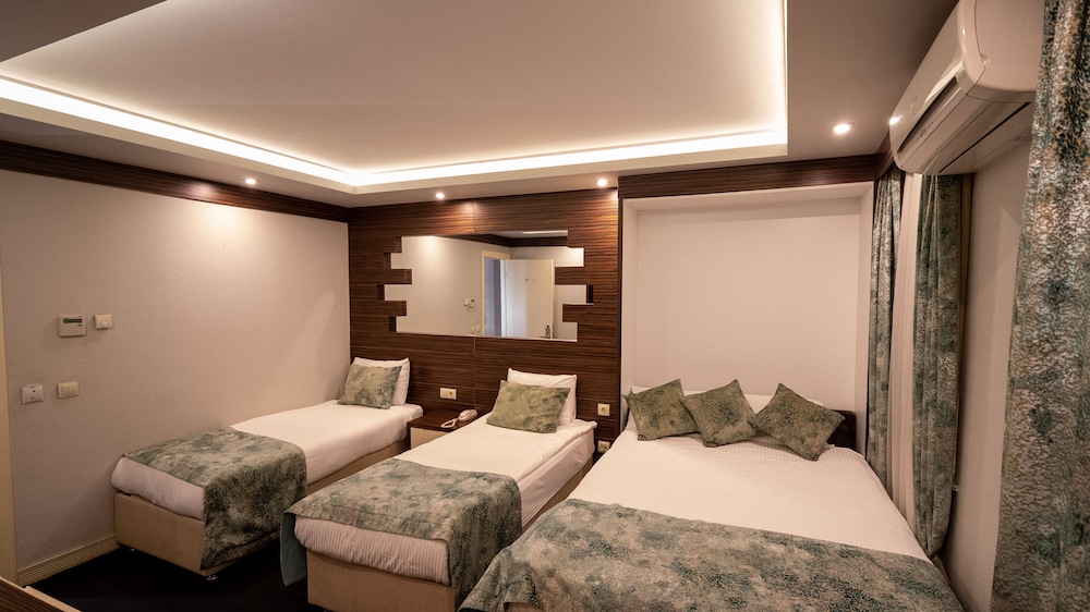 Quadruple Room photo 3