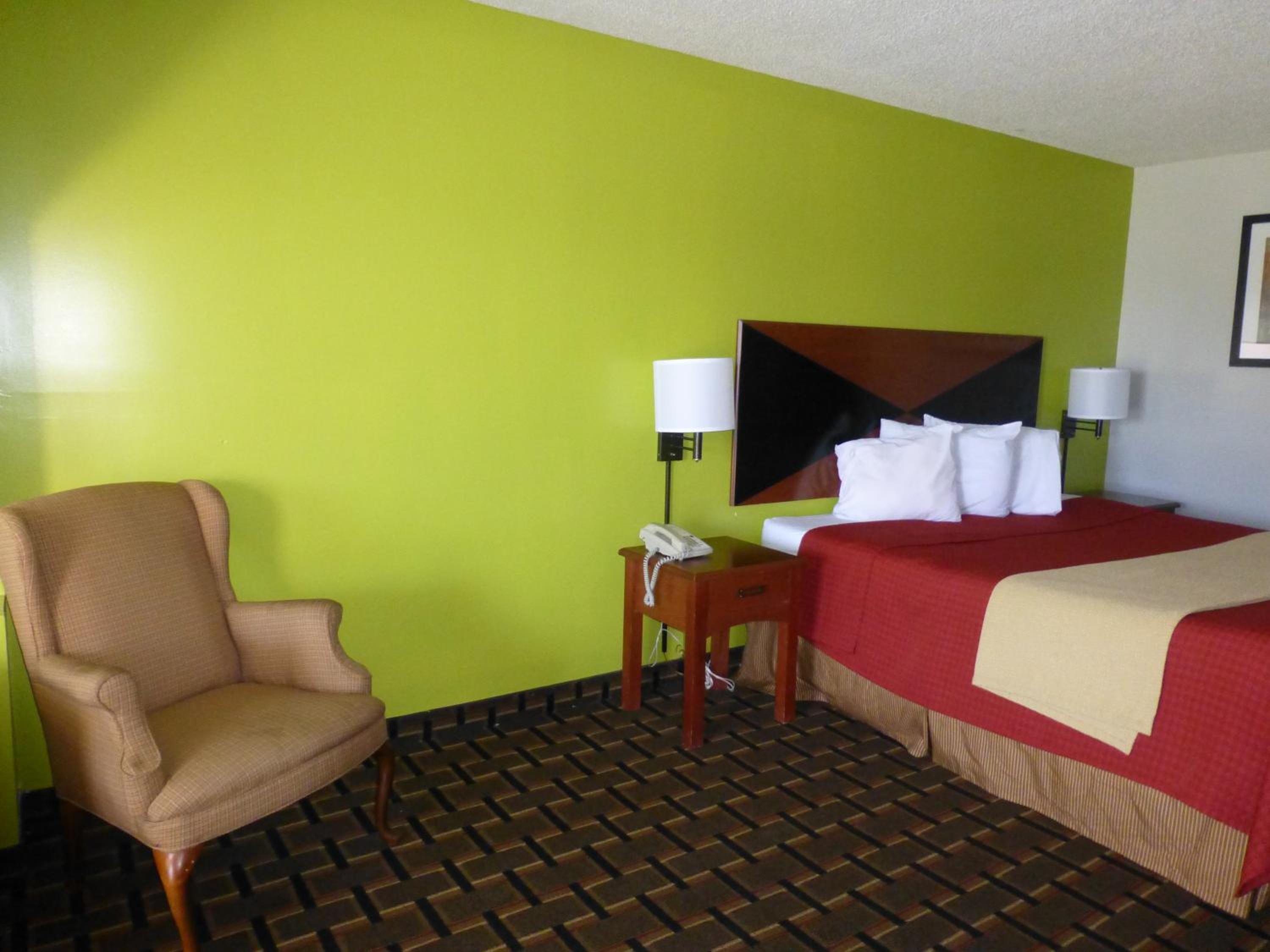 Queen Suite with Sofa Bed photo 2