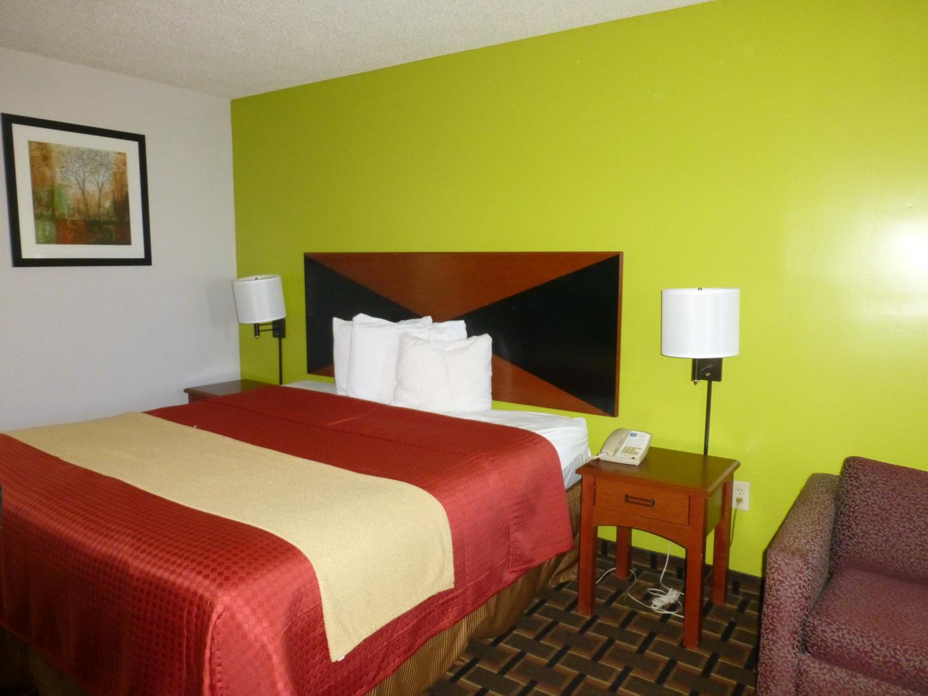 King Suite with Sofa Bed photo 2