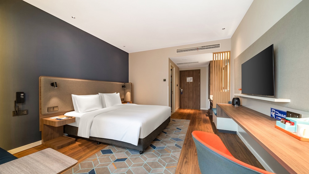 Standard Room, 1 King Bed photo 1