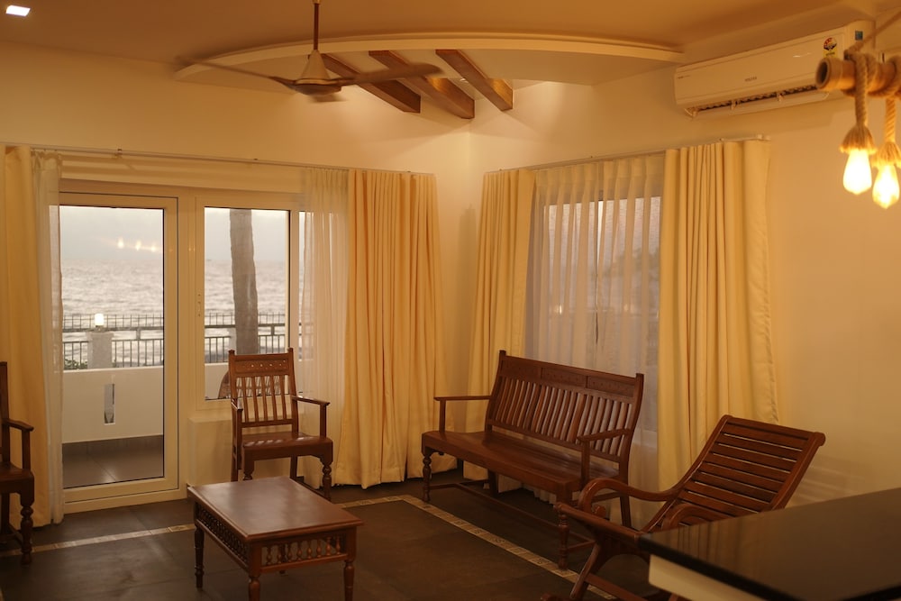 Deluxe Villa, Beach View
