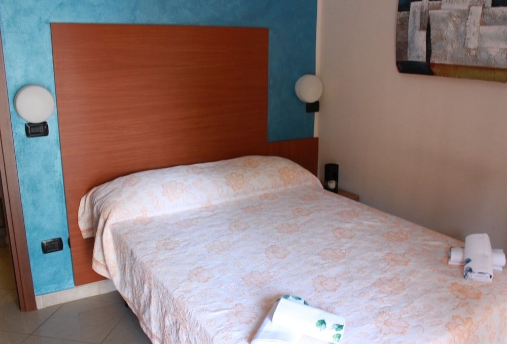 Single Room photo 1