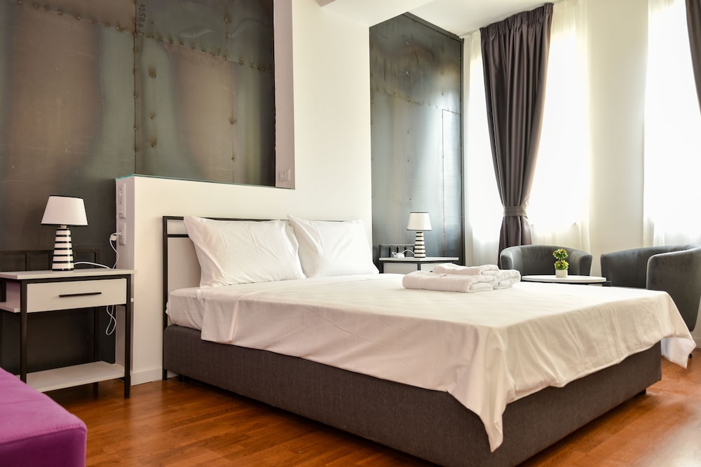 Classic Triple Room - Photo 5