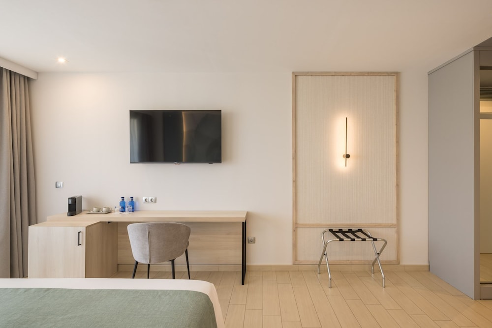 Superior Double Room - Photo 3