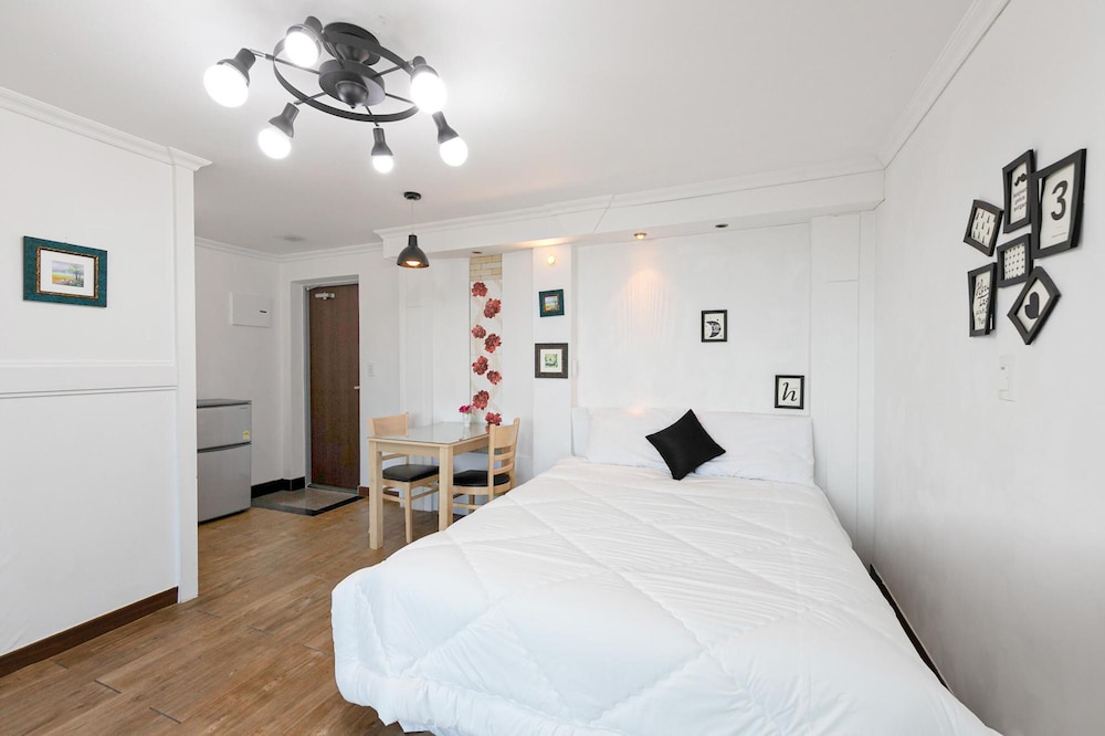 Basic Room, 1 Bedroom (Jasmine 202(Ocean View)) - Photo 12