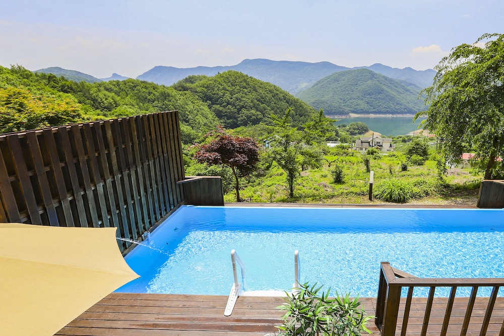 Two Bay Private Pool Villa A (Queenbed 1) + Private pool photo 2